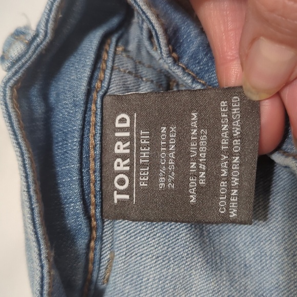 Torrid Vintage 5" Mid-Rise Stretch Short, Color Blue Size 16 - Picture 16 of 16